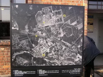Auschwitz_01